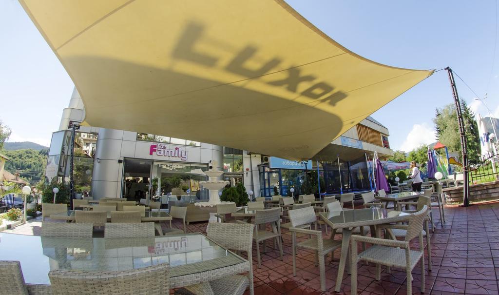 Luxor Hotel Smoljan Esterno foto